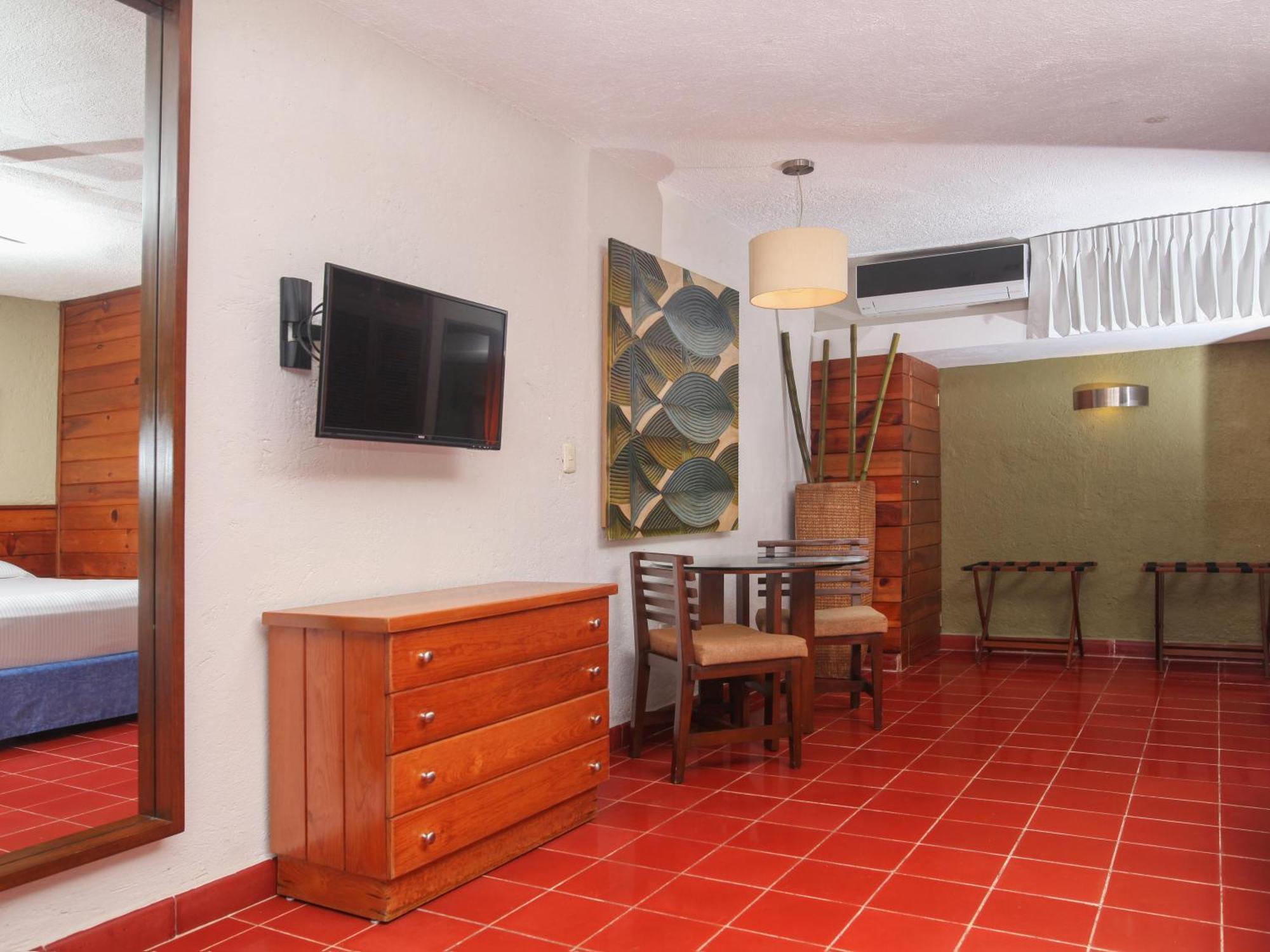 Suites Colonial Cozumel Bagian luar foto